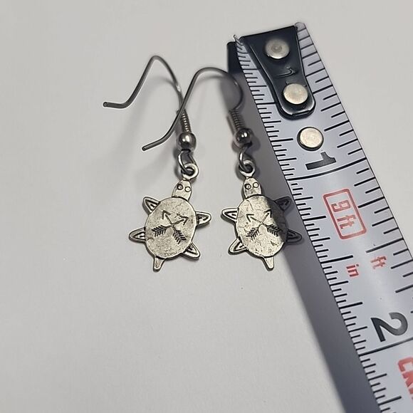 Silver Turtle Earrings - Picture 3 of 3